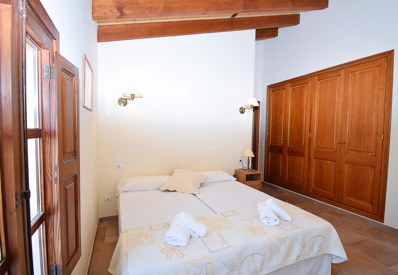 Casa en Llubi - 152 Villa Tofollubí TI/63 by Mallorca Charme Casa en Llubi - 152 Villa Tofollubí TI/63 by Mallorca Charme