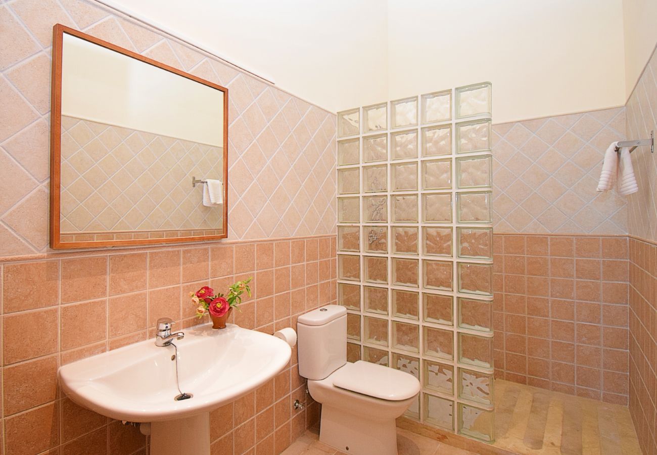 Casa en Llubi - 152 Villa Tofollubí TI/63 by Mallorca Charme Casa en Llubi - 152 Villa Tofollubí TI/63 by Mallorca Charme