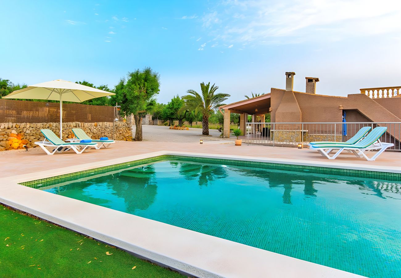 Finca con piscina para el alquiler en Mallorca Finca con piscina para el alquiler en Mallorca