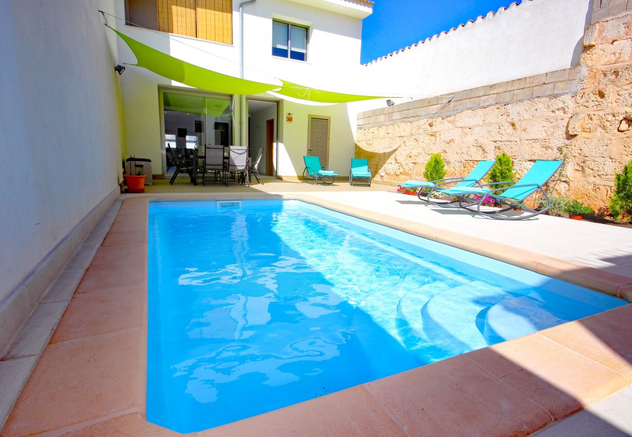 Foto vom Pool des Dorfhauses in Muro Mallorca Foto vom Pool des Dorfhauses in Muro Mallorca