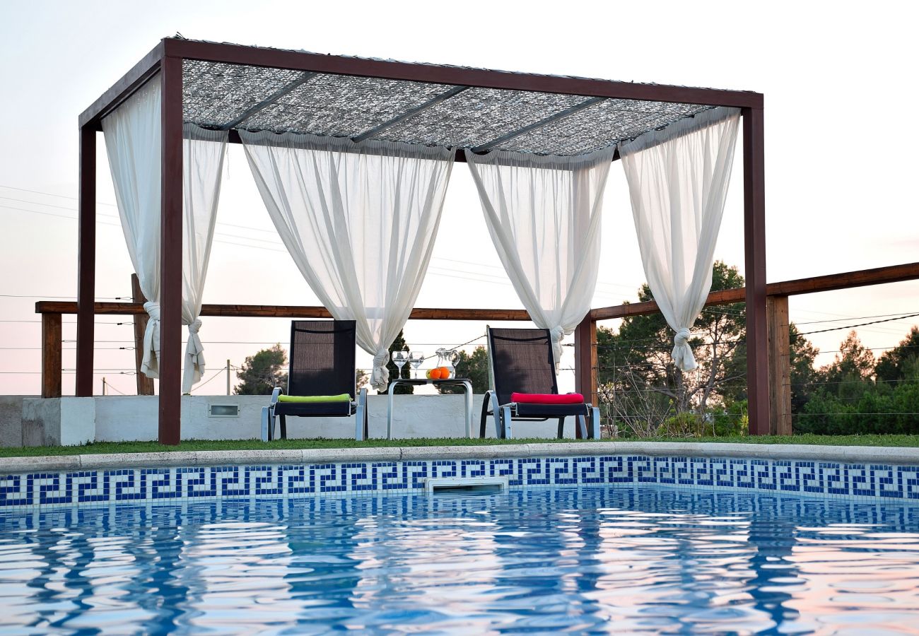 Ab 100€ pro Tag  können Sie Ihre Villa auf Mallorca mieten Ab 100€ pro Tag  können Sie Ihre Villa auf Mallorca mieten