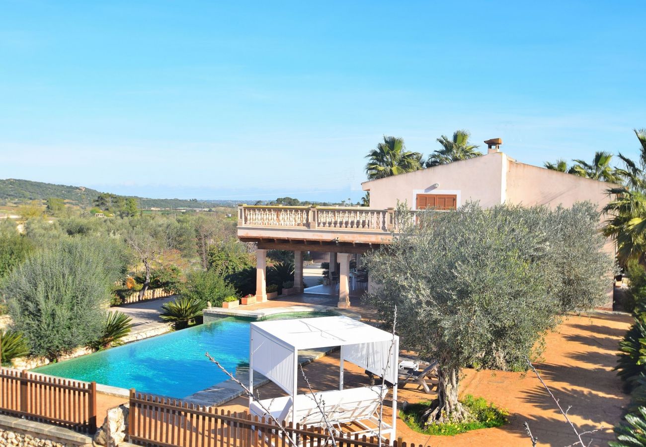 Villa in Sineu mit Pool Villa in Sineu mit Pool