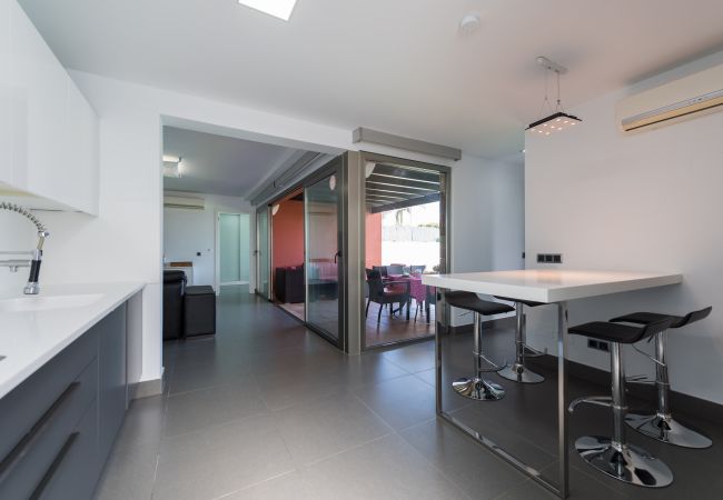 Chalet in San Bartolomé de Tirajana - Casa GT Chalet in San Bartolomé de Tirajana - Casa GT