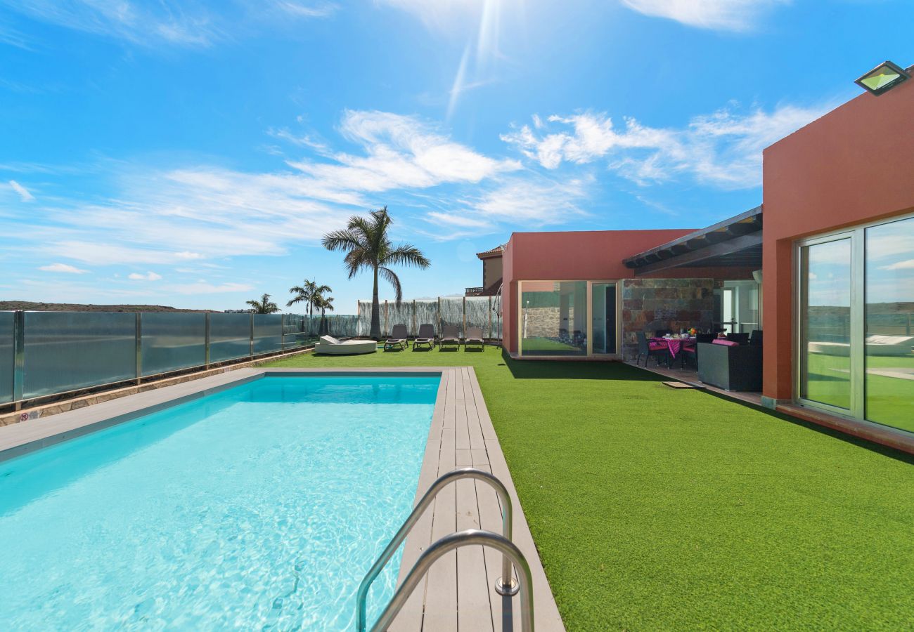 Chalet in San Bartolomé de Tirajana - Casa GT Chalet in San Bartolomé de Tirajana - Casa GT