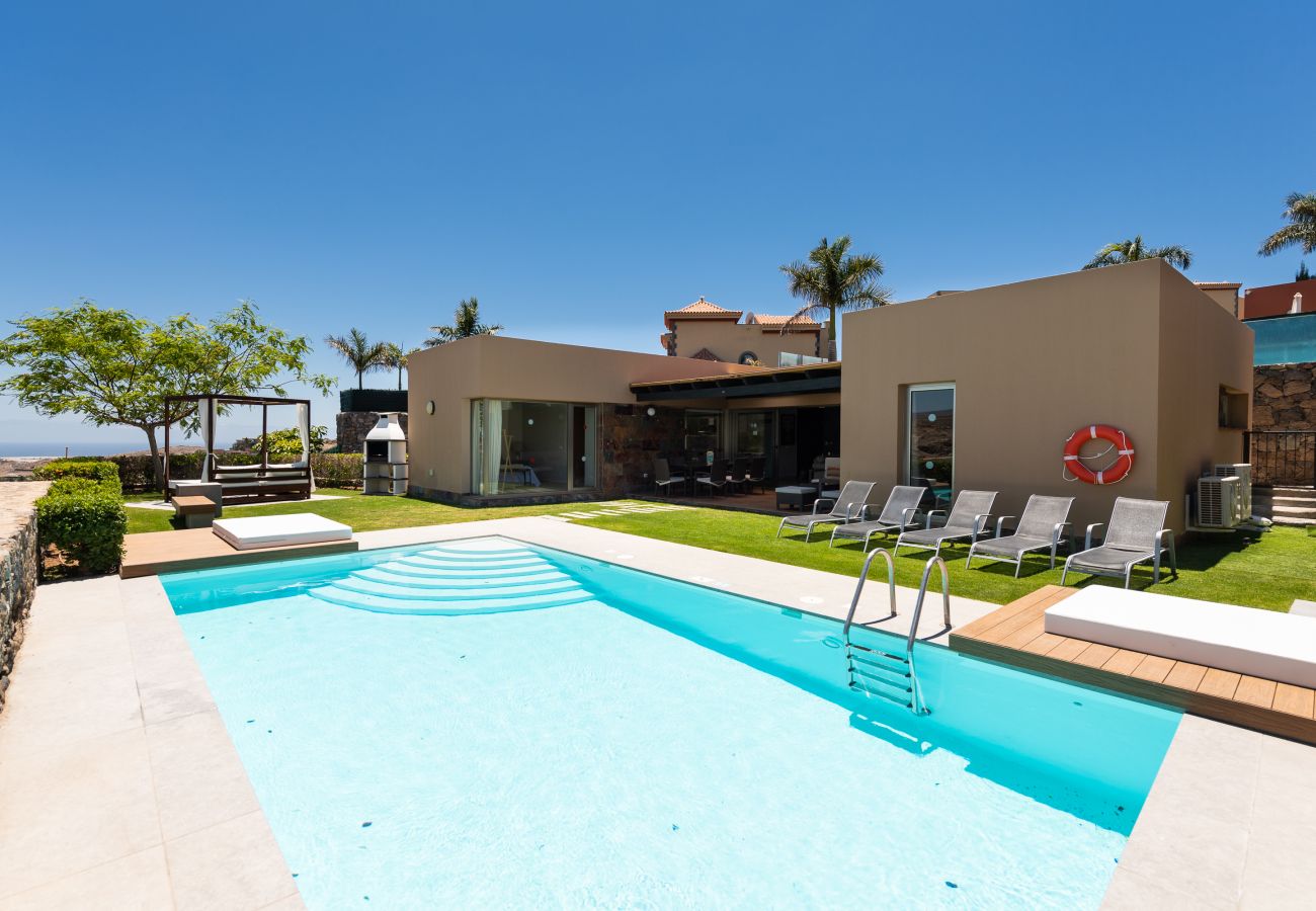 Villa mit Pool zur Miete in Salobre golf Gran Canaria Villa mit Pool zur Miete in Salobre golf Gran Canaria