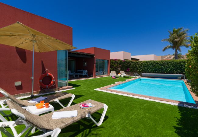 villa Par 4 in salobre mit privatem Pool villa Par 4 in salobre mit privatem Pool