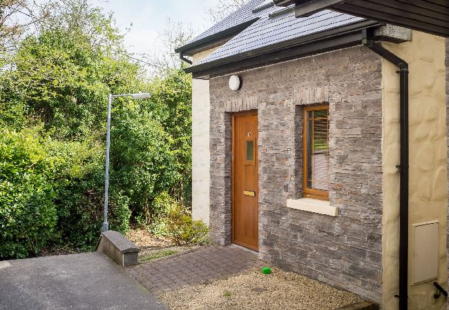  in Clifden - 17 Canons Lane