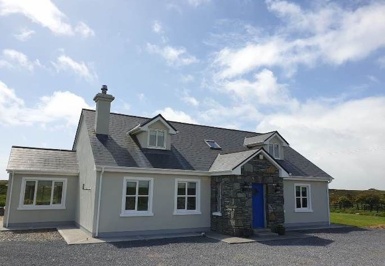 Ferienhaus in Clifden - Hillside House