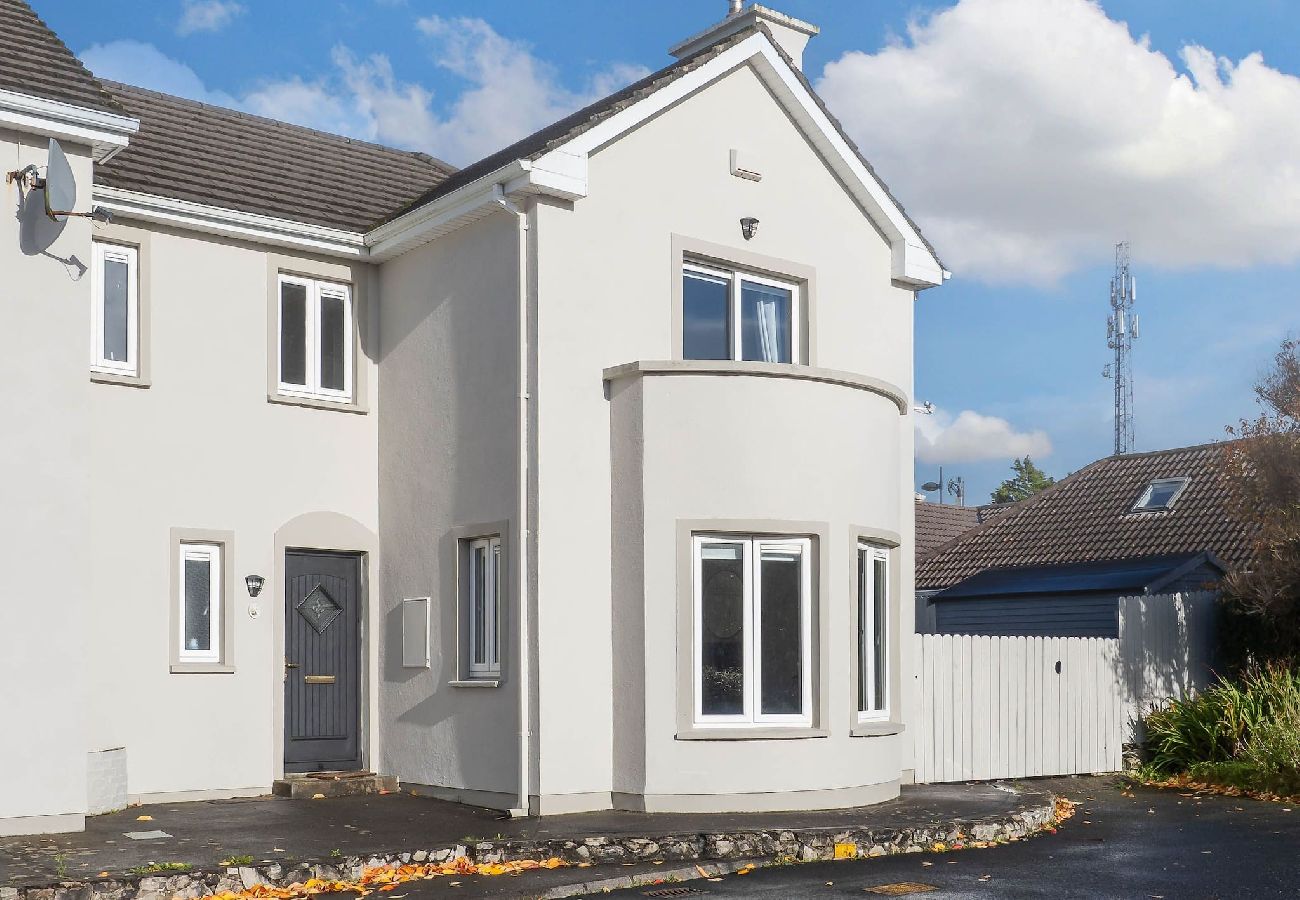 Ferienhaus in Clifden - 1 An tSean Scoil, Clifden