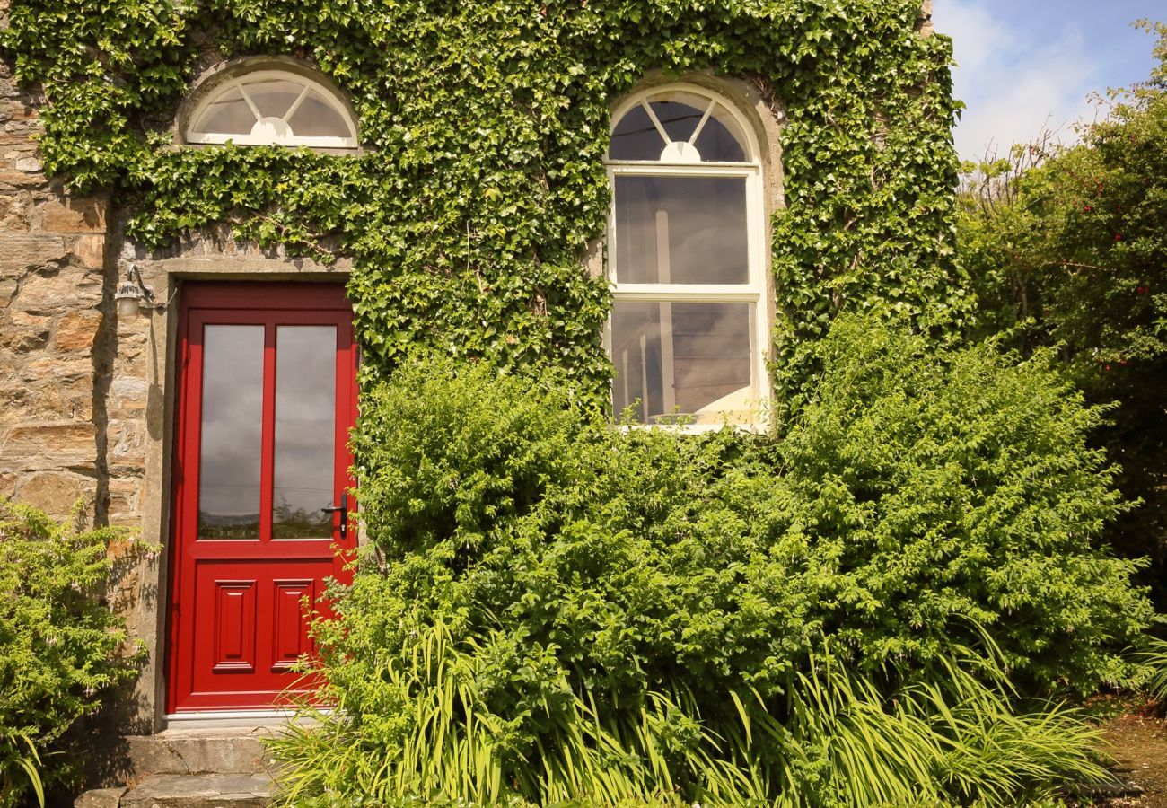Ferienhaus in Clifden - Old School House, Clifden