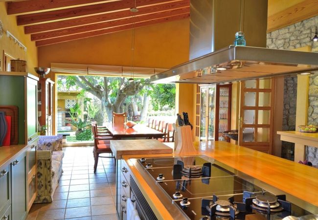 Villa Mallorca, Schwimmbad, moderne Küche, Jacuzzi Villa Mallorca, Schwimmbad, moderne Küche, Jacuzzi
