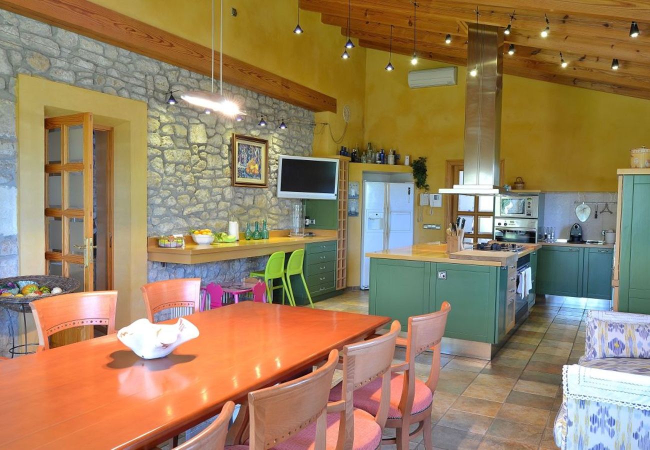 Villa Mallorca, Schwimmbad, moderne Küche, Jacuzzi Villa Mallorca, Schwimmbad, moderne Küche, Jacuzzi