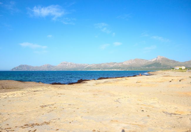 The house has stunning sea views The house has stunning sea views