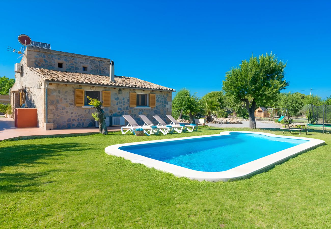 Beautiful finca with pool in Majorca Beautiful finca with pool in Majorca