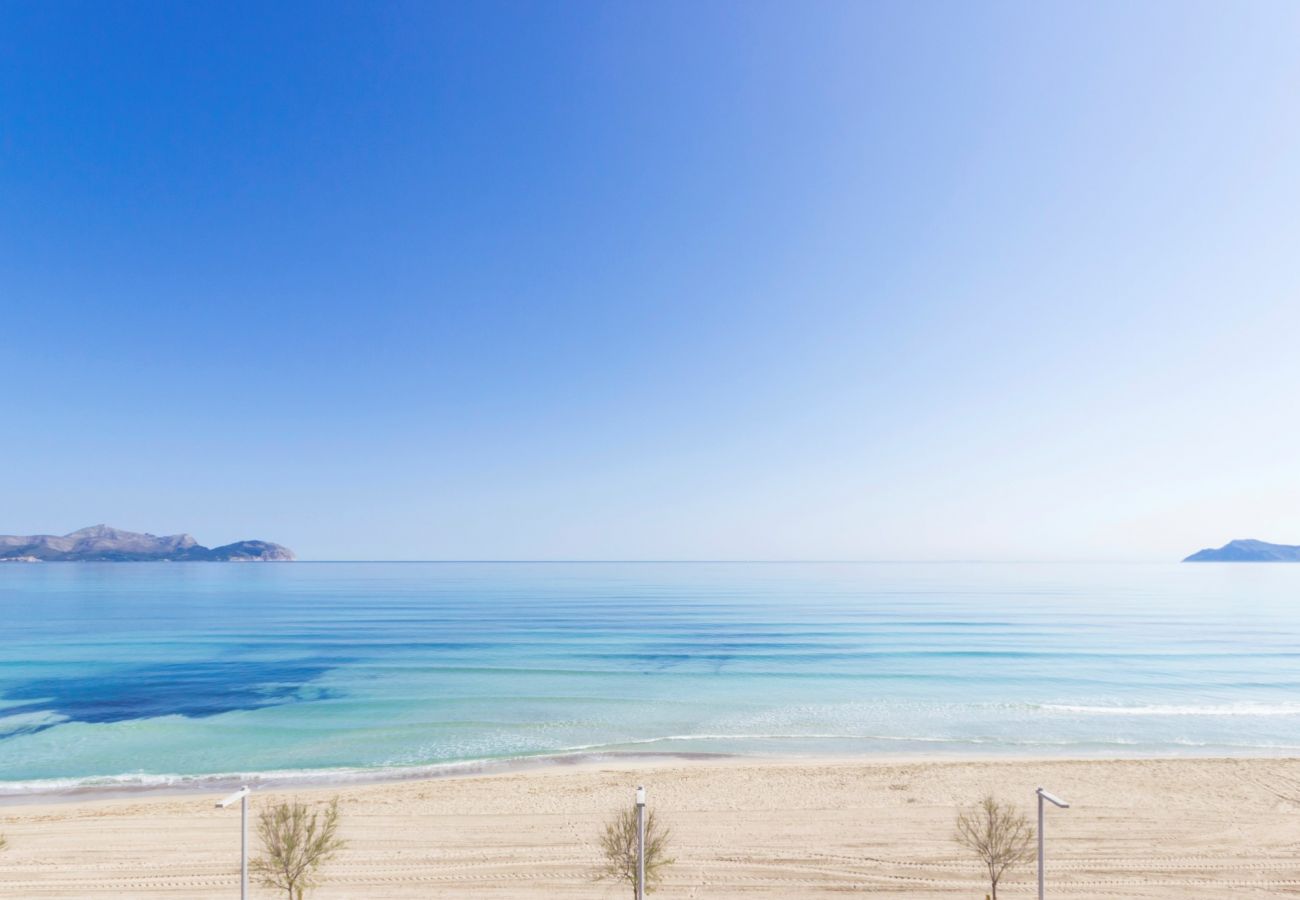 From 100 € per day you can rent your finca for the holidays From 100 € per day you can rent your finca for the holidays