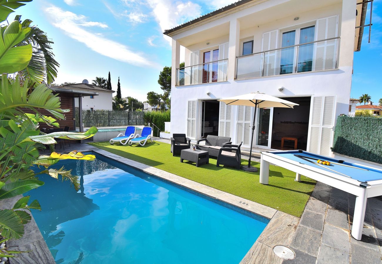 modern holiday home with swimming pool surrounded by nature modern holiday home with swimming pool surrounded by nature