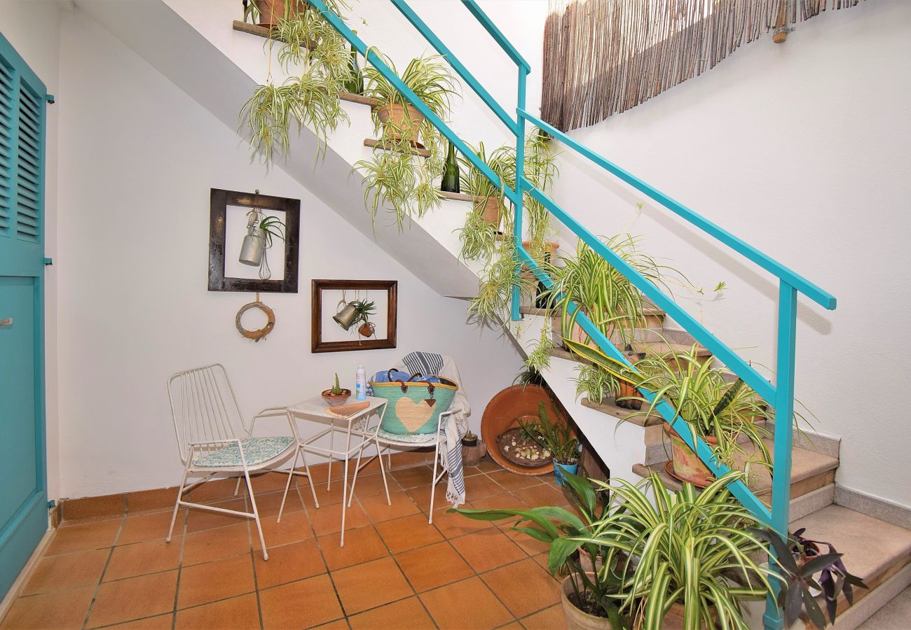 Typical Mallorcan corral, cosy and private Natural, outdoor area, pleasant
