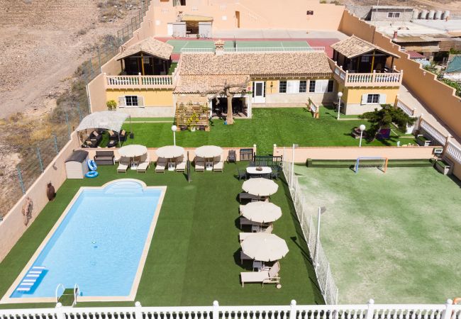 Chalet in San Bartolomé de Tirajana - Casa Adara Chalet in San Bartolomé de Tirajana - Casa Adara