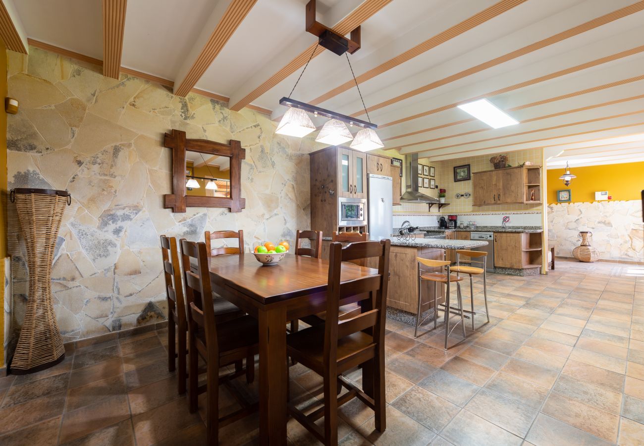 Chalet in San Bartolomé de Tirajana - Casa Adara Chalet in San Bartolomé de Tirajana - Casa Adara