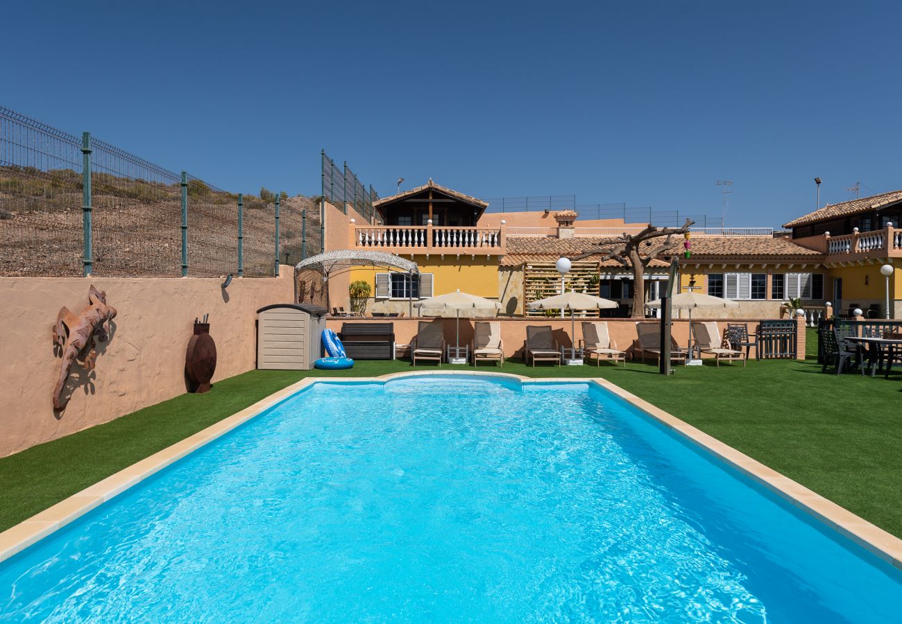 Chalet in San Bartolomé de Tirajana - Casa Adara Chalet in San Bartolomé de Tirajana - Casa Adara