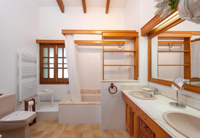 Country house in Alcudia - Sunset Finca Contesas Country house in Alcudia - Sunset Finca Contesas