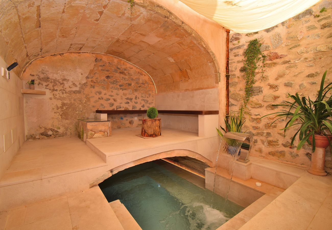 Outdoors, swimming pool, privacy, tranquillity Outdoors, swimming pool, privacy, tranquillity