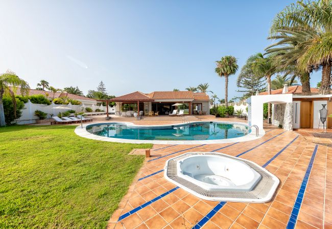 Chalet in San Bartolomé de Tirajana - EXCLUSIVE HOME MASPALOMAS Chalet in San Bartolomé de Tirajana - EXCLUSIVE HOME MASPALOMAS
