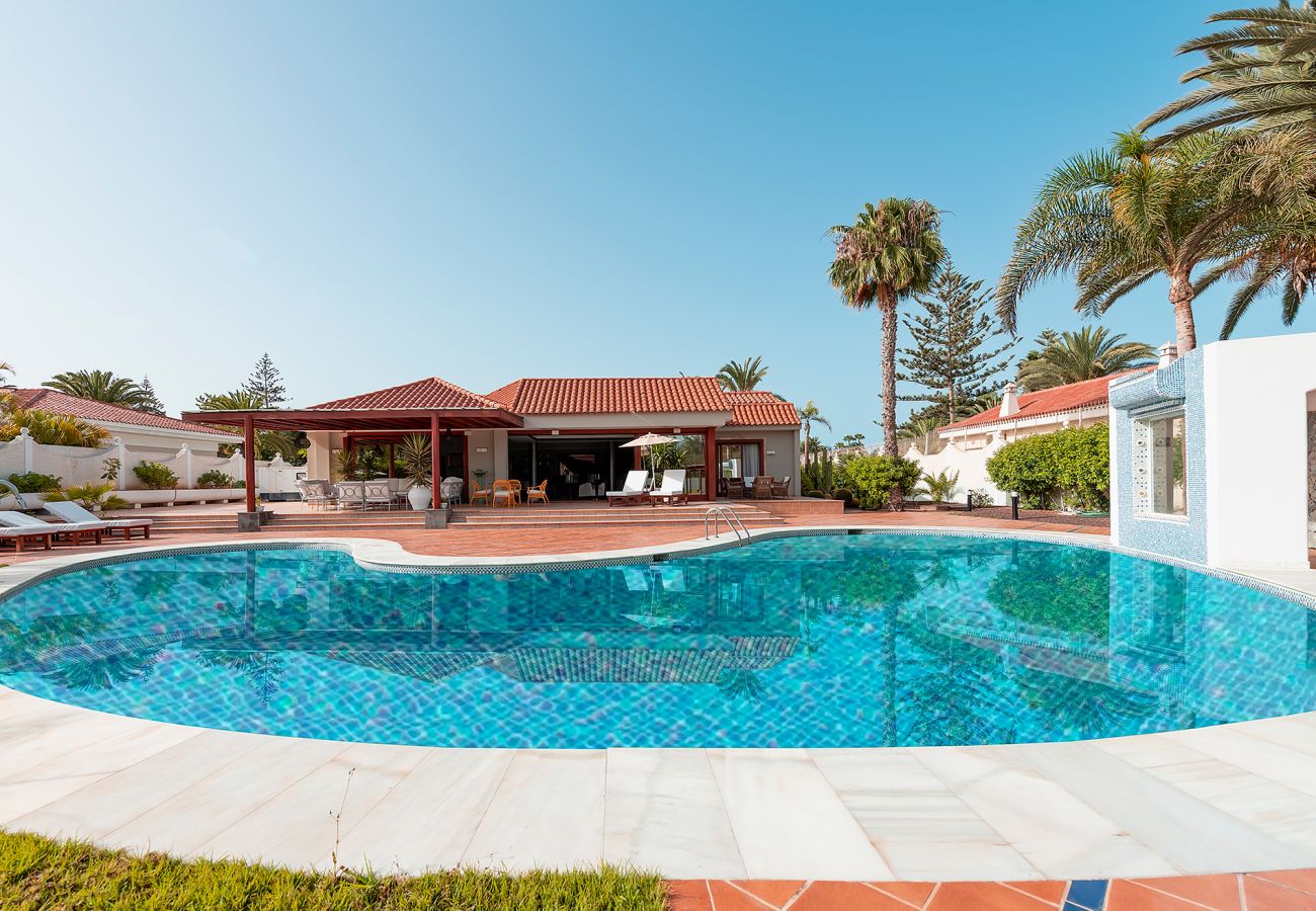 Villa with pool in Gran Canaria Villa with pool in Gran Canaria