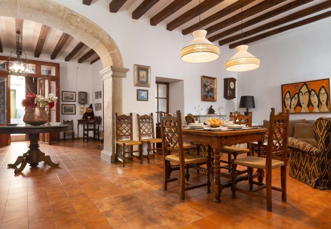 House in Lloseta - Your Island Villas Sa Posada 840/2014/ET House in Lloseta - Your Island Villas Sa Posada 840/2014/ET