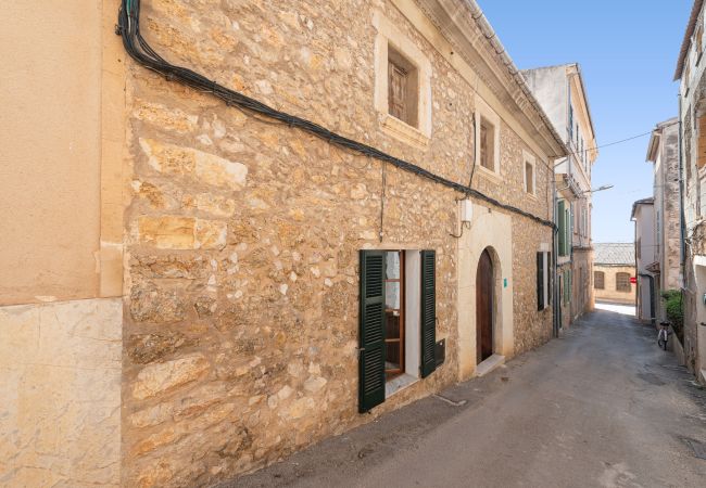 House in Lloseta - Your Island Villas Sa Posada 840/2014/ET House in Lloseta - Your Island Villas Sa Posada 840/2014/ET