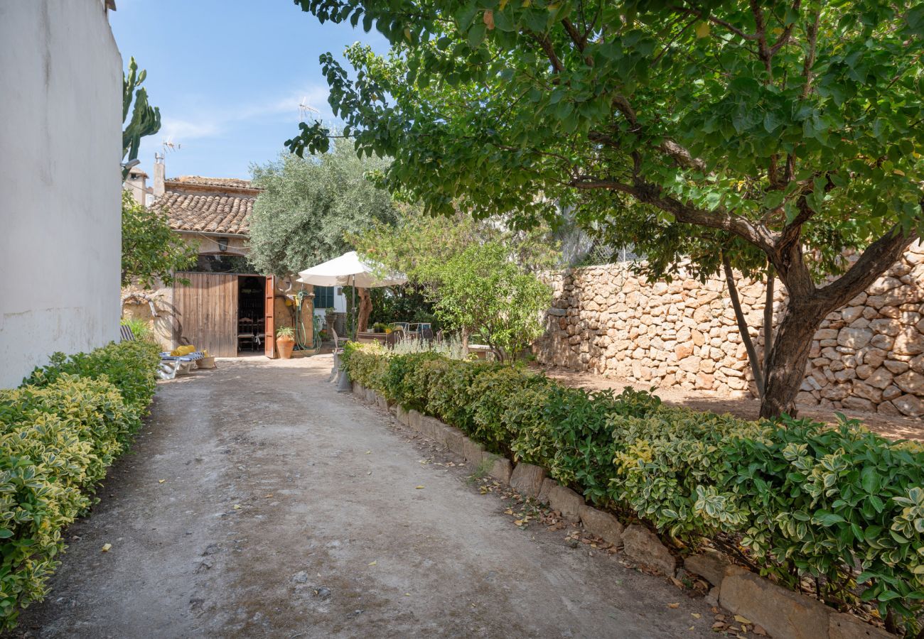 House in Lloseta - Your Island Villas Sa Posada 840/2014/ET House in Lloseta - Your Island Villas Sa Posada 840/2014/ET