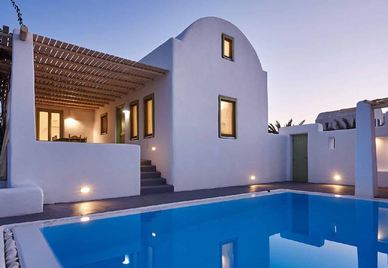 Apartment in Oia - Greek Villa Agrikoia